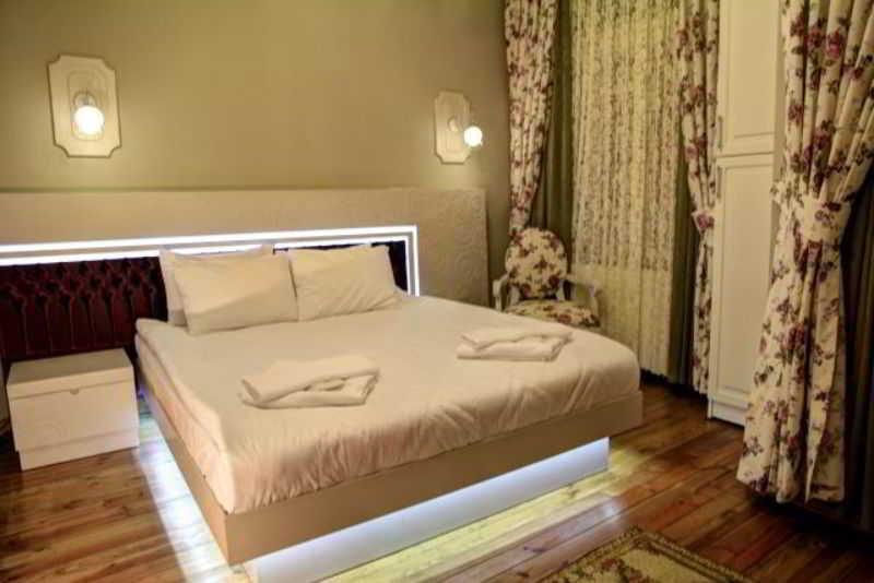 Omer Hayyam Suites Stambuł Pokój zdjęcie